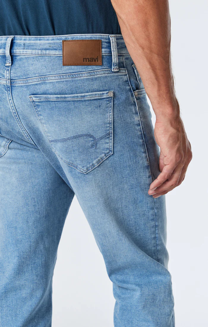 Zach Straight Leg Feather Blue Light Foggy Jeans