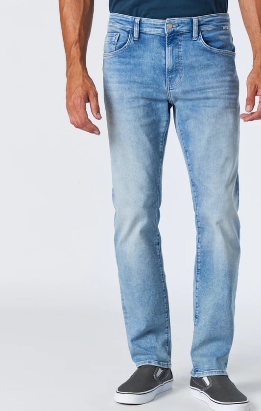 Zach Straight Leg Feather Blue Light Foggy Jeans
